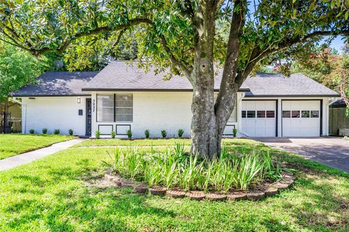 5027 Darnell St, Houston, TX, 77096-1510 | Card Image