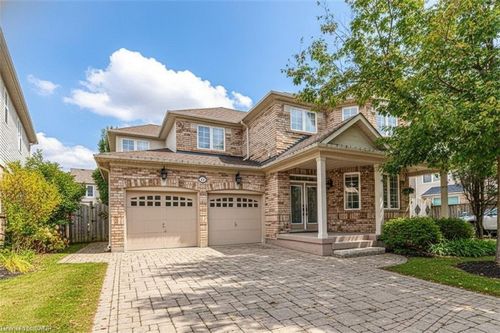 47 Dellgrove Cir, Cambridge, ON, N1T2J9 | Card Image