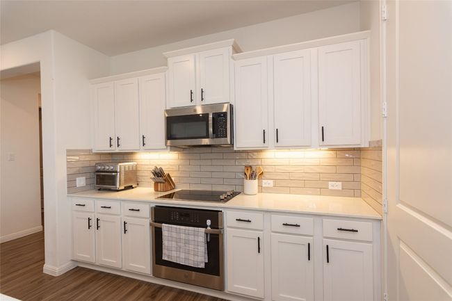 501 Sixpence Ln, House other with 3 bedrooms, 3 bathrooms and 4 parking in Georgetown TX | Image 7