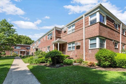 2b-87 Marengo St, Hollis, NY, 11423-1416 | Card Image