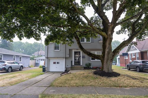 2803 Oakwood St, Erie, PA, 16508-1226 | Card Image