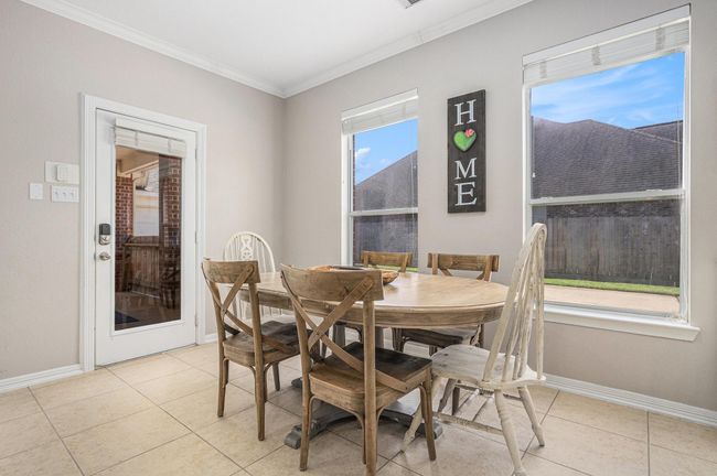 Large breakfast area | Image 17