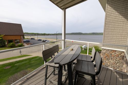 210-1215 N Lakeshore Dr, Lake City, MN, 55041-1170 | Card Image