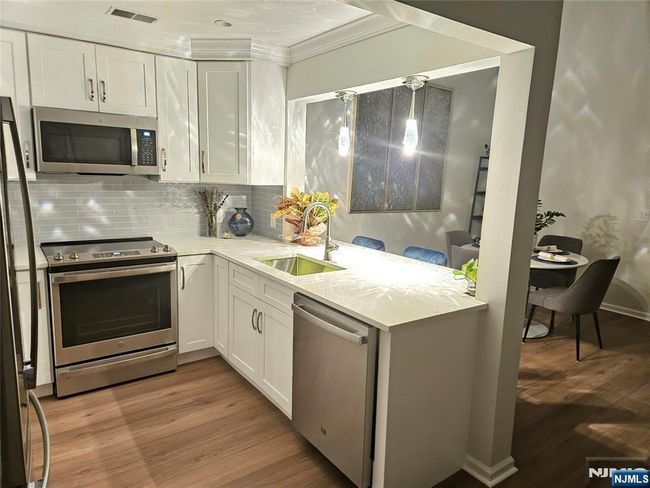 22 - 5-22 Maple Cres, Townhouse with 2 bedrooms, 2 bathrooms and null parking in Vernon NJ | Image 15