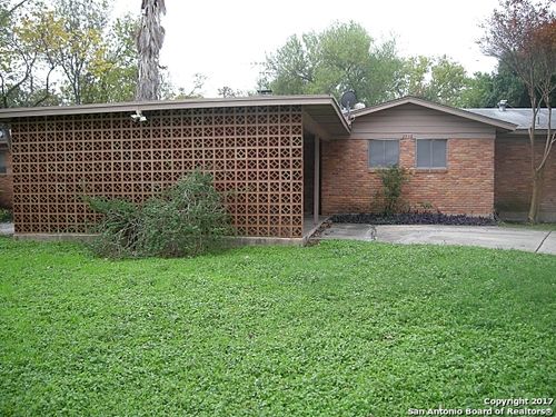 2718 Woodbury St, San Antonio, TX, 78217-5735 | Card Image