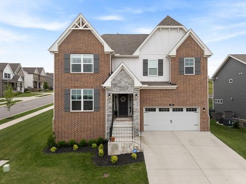 216 John T Alexander Blvd, Hendersonville, TN, 37075-8001 | Card Image