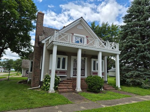 304 N Central Ave, Ladd, IL, 61329-9916 | Card Image