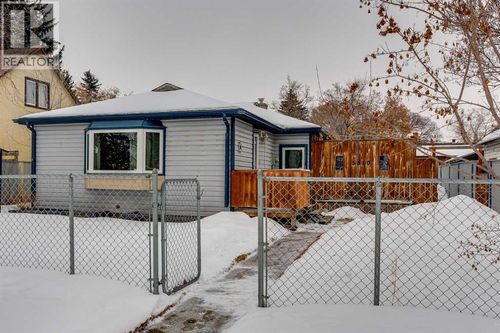 5810 60 St, Red Deer, AB, T4N2P6 | Card Image