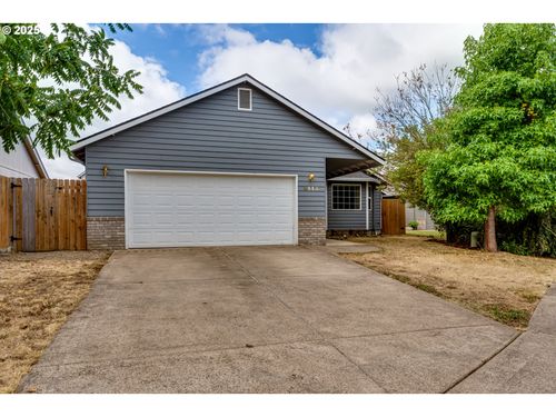 4113 Virginia Ave, Springfield, OR, 97478-8135 | Card Image