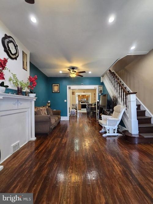 246 W Erie Ave, PHILADELPHIA, PA, 19140-4559 | Card Image