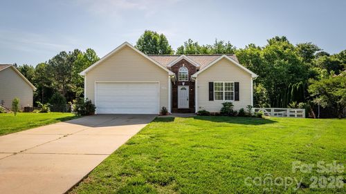 235 Kendra Dr, Mooresville, NC, 28117-5828 | Card Image