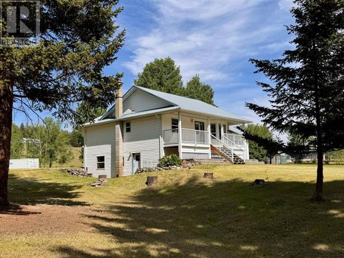 5571 Lakeside Crt, 100 Mile House, BC, V0K2E1 | Card Image