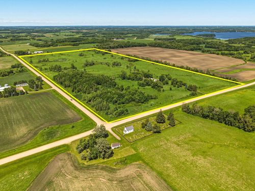10821a 160th St W, Kilkenny, MN, 56052-9618 | Card Image