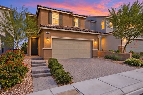 5402 Zacatin Ct, Las Vegas, NV, 89166-8076 | Card Image