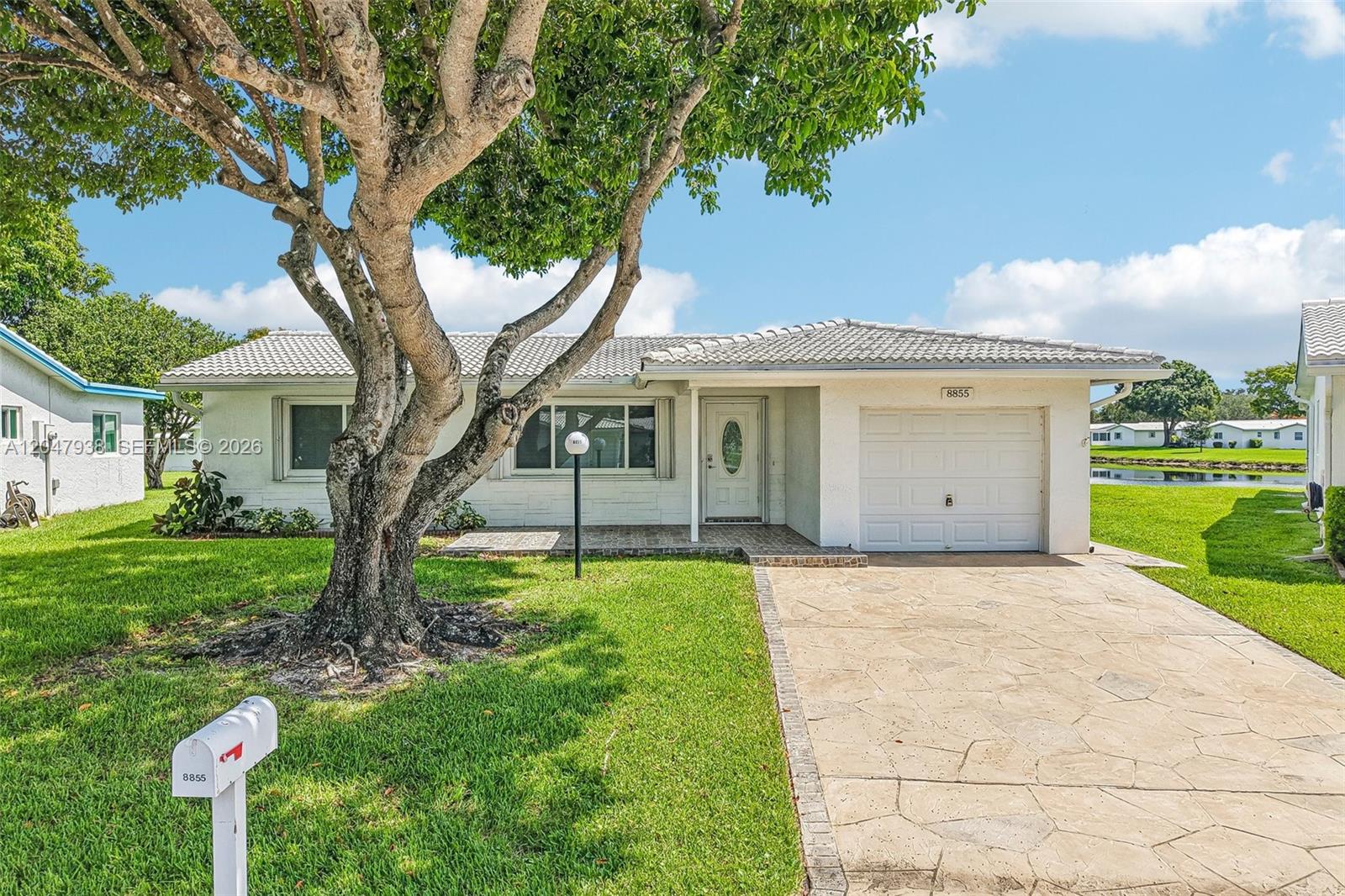 Residential in Plantation 5