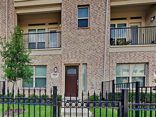 1318 Palm Springs Ln, Dallas, TX, 75204-5549 | Card Image