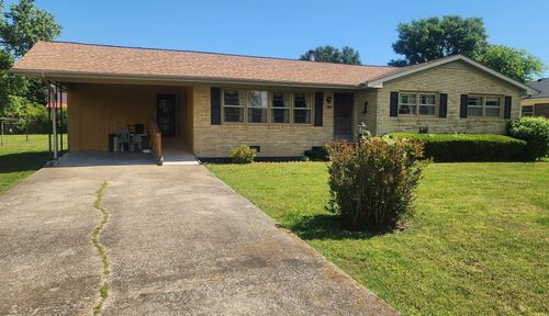 3030 Clover Ln, Hopkinsville, KY, 42240-8957 | Card Image