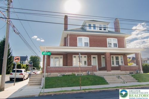 802 4th St, Whitehall, PA, 18052-5804 | Card Image