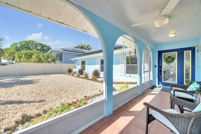 1015 Spindle Palm Way, House other with 3 bedrooms, 2 bathrooms and null parking in APOLLO BEACH FL | Image 13