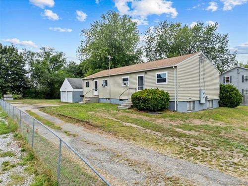 47 Depot Rd, Groton, CT, 06340-4731 | Card Image