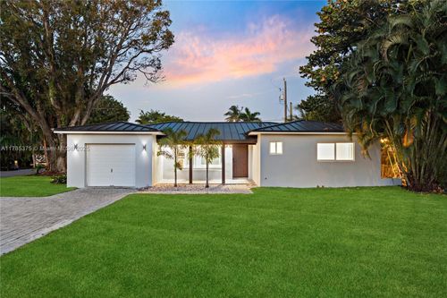 1917 N Swinton Ave, Delray Beach, FL, 33444-4327 | Card Image