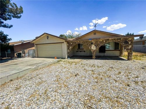 18225 Casaba Rd, Adelanto, CA, 92301-2024 | Card Image
