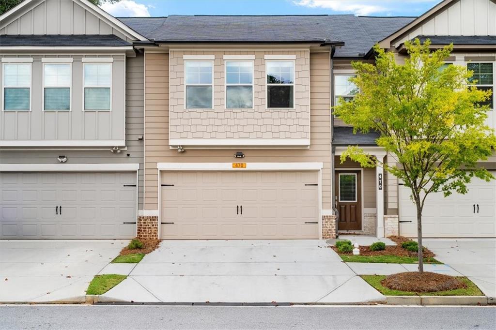 Rockfern Ct, Lilburn, GA 30047