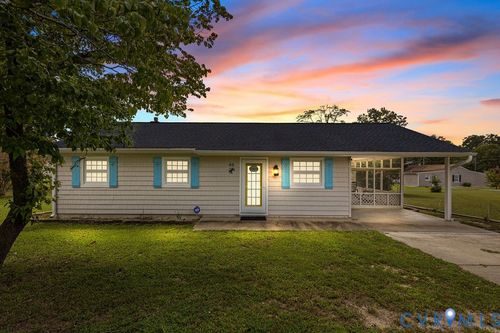 44 Spruce Dr, Hartfield, VA, 23071-2047 | Card Image