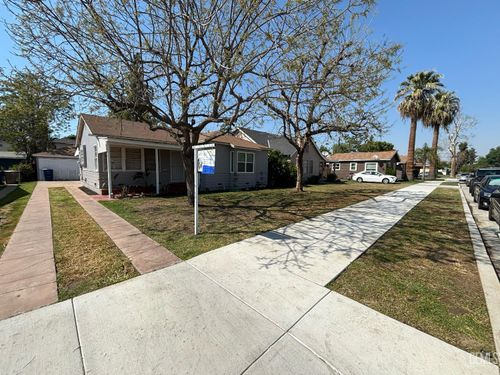 501 B St, Bakersfield, CA, 93304-1916 | Card Image