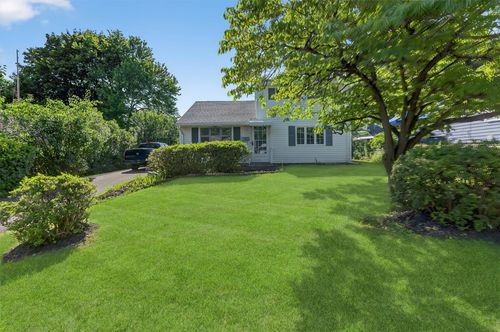 34 Hurd Ave, Garnerville, NY, 10923-1818 | Card Image