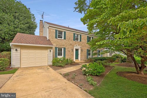 4509 Wakefield Chapel Rd, ANNANDALE, VA, 22003-4528 | Card Image