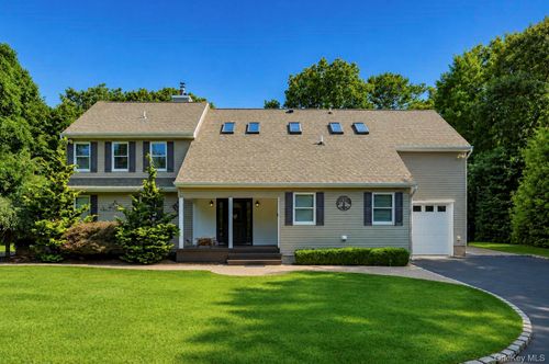 98 Echo Avenue, Brookhaven, NY, 11764 | Card Image