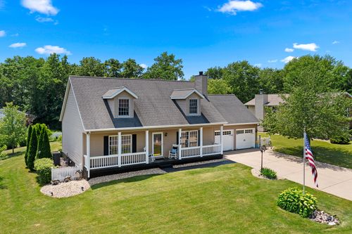 212 Warrior Way, Germantown Hills, IL, 61548-9108 | Card Image