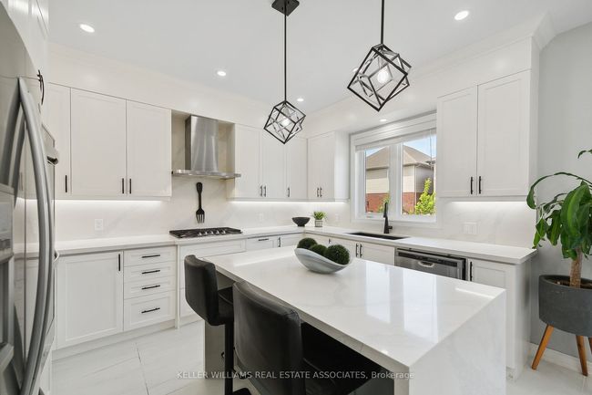99 Dolomiti Crt, House other with 5 bedrooms, 5 bathrooms and 4 parking in Hamilton ON | Image 7