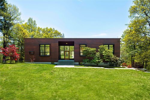 82 Moadock Rd, Millerton, NY, 12546-4422 | Card Image