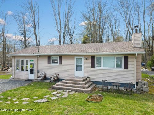 7537 Lake Shore Dr, Pocono Lake, PA, 18347-7887 | Card Image
