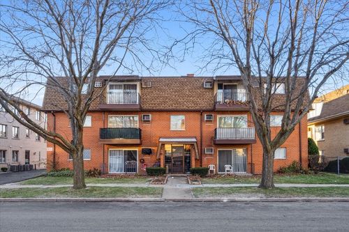 8-10530 Parkside Avenue, Chicago Ridge, IL, 60415 | Card Image