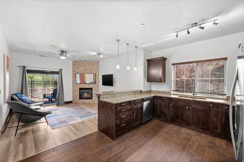 2104-5461 Luge Ln, Park City, UT, 84098-7645 | Card Image