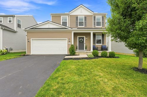 8759 Conestoga Valley Dr, Blacklick, OH, 43004-7220 | Card Image