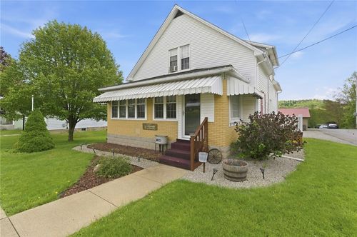 400 W Main St, Rural Valley Boro, PA, 16249 | Card Image
