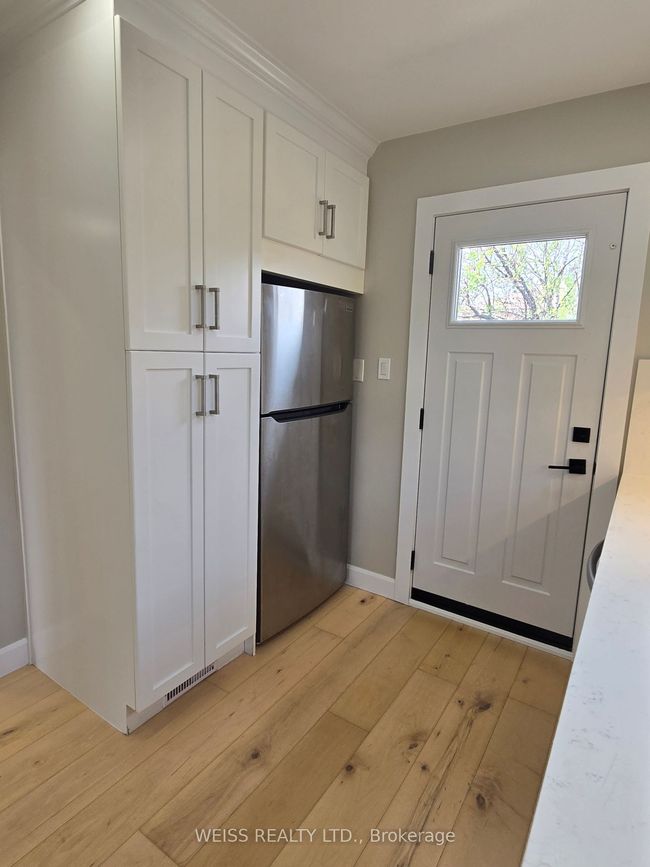 14 Snowood Crt, House attached with 3 bedrooms, 2 bathrooms and 4 parking in North York ON | Image 21