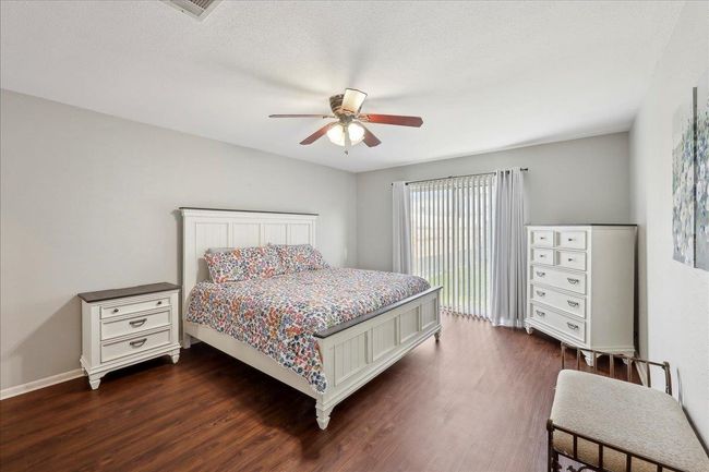 1047 Park Meadow Dr, Condo with 3 bedrooms, 2 bathrooms and null parking in Beaumont TX | Image 15