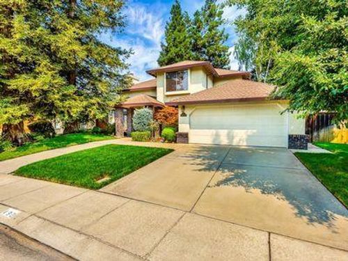493 Carolina St, Woodbridge, CA, 95258-9752 | Card Image