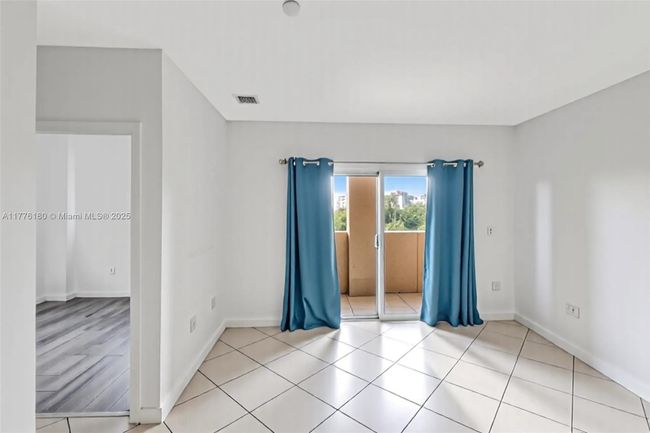 APT-305 - 2280 Sw 32 Nd Ave, Condo with 2 bedrooms, 2 bathrooms and null parking in Miami FL | Image 11