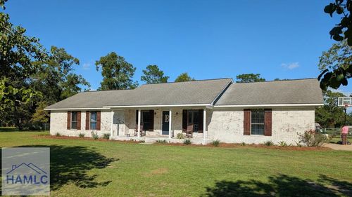 107 Oak Tree Circle, Jesup, GA, 31545 | Card Image