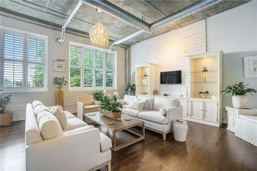unit-402-3235 Roswell Rd Ne, Atlanta, GA, 30305-1887 | Card Image