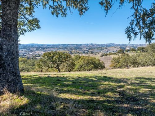 2264 Lake Ysabel Rd, Templeton, CA, 93465-8647 | Card Image