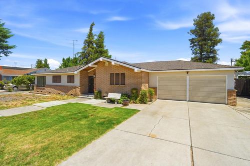 1240 Noda St, Turlock, CA, 95380-3216 | Card Image
