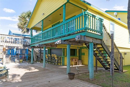 1321 Bay St, Crystal Beach, TX, 77650 | Card Image