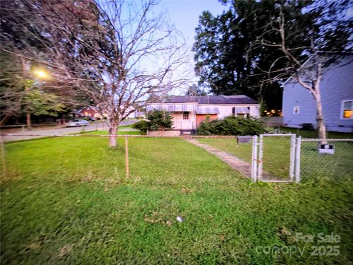 201 S Gardner Ave, Charlotte, NC, 28208-3403 | Card Image